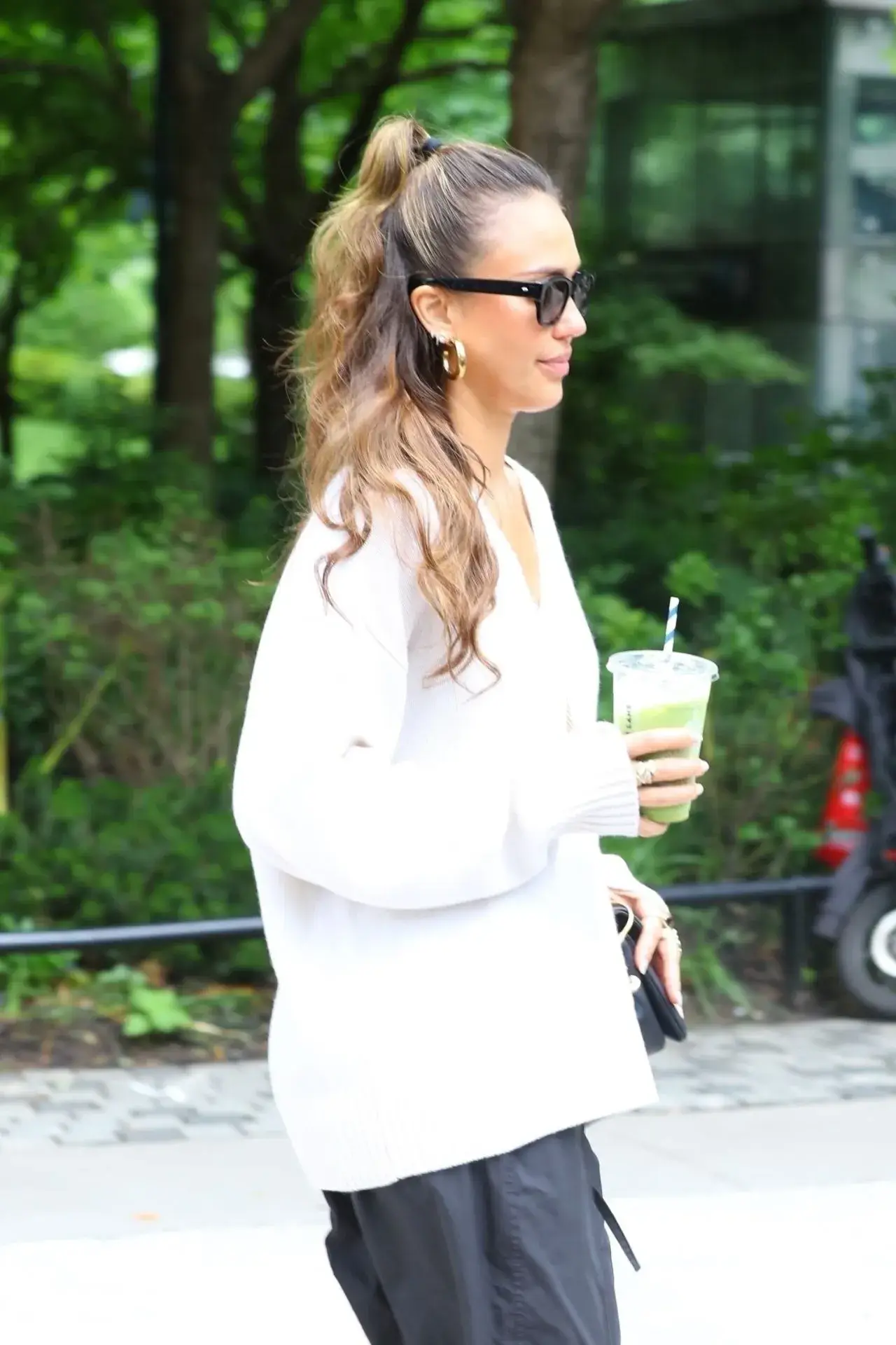 Jessica Alba Photoshoot at BlueStone Lane in New York